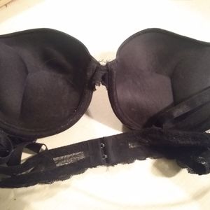 Set of 2 bombshell pushup Bras 34C